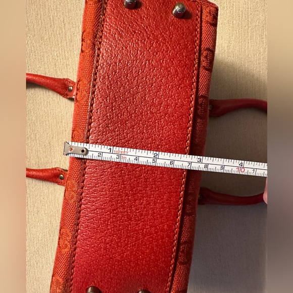 EUC Gucci mini handbag - Picture 15 of 15